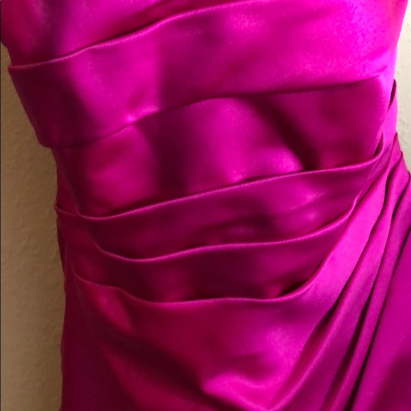 Pink dress - Picture 3 of 4